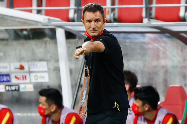 半岛体育-扬科维奇缘何挂帅国足？联系两大热门均无果