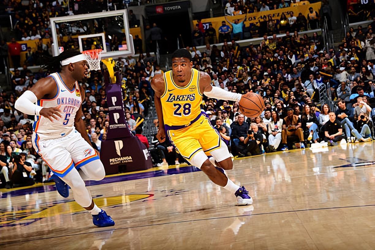 半岛体育官网-为数不多的正常人！结果湖人锋线大将还是没有得到足够的球权？